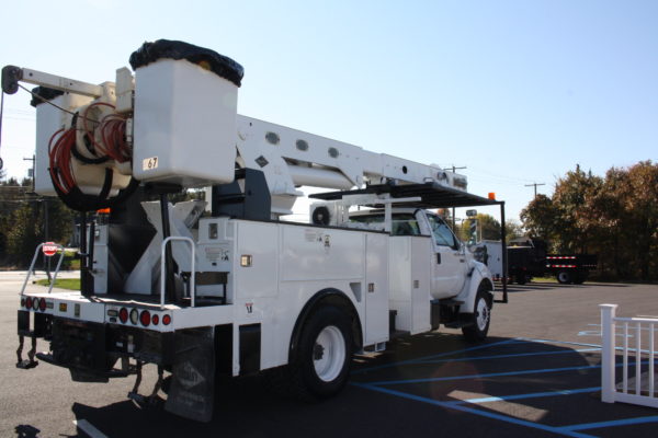 IMG 8630 600x400 - 2010 FORD F750 55FT BUCKET TRUCK