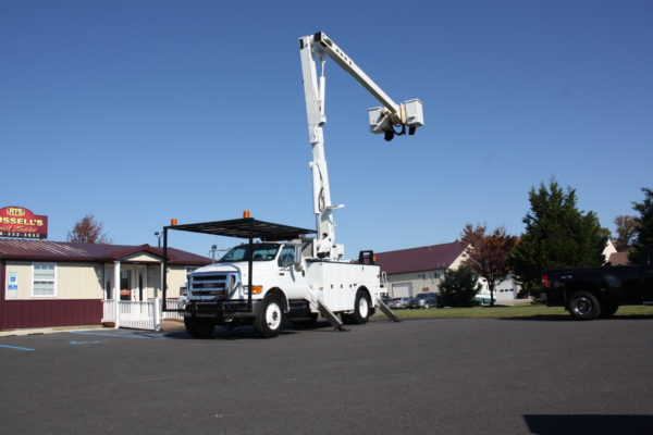 IMG 8677 600x400 - 2010 FORD F750 55FT BUCKET TRUCK