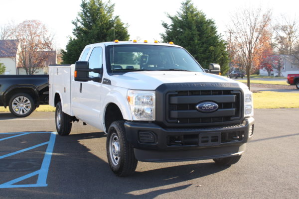 IMG 8794 600x400 - 2016 FORD F350 UTILITY TRUCK