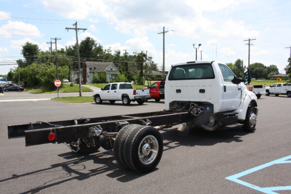 IMG 9531 600x400 - 2015 FORD F650 CAB AND CHASSIS