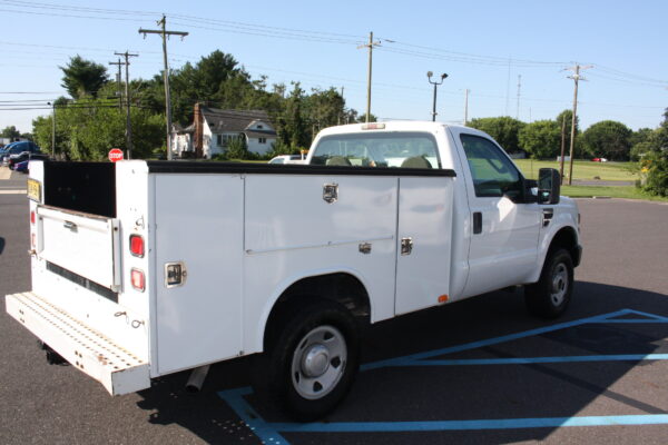 IMG 0252 1 600x400 - 2009 FORD F250 OPEN UTILITY TRUCK
