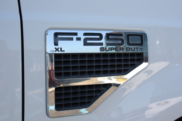 IMG 0255 1 600x400 - 2009 FORD F250 OPEN UTILITY TRUCK