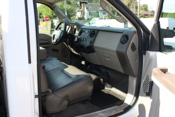 IMG 0275 1 600x400 - 2009 FORD F250 OPEN UTILITY TRUCK