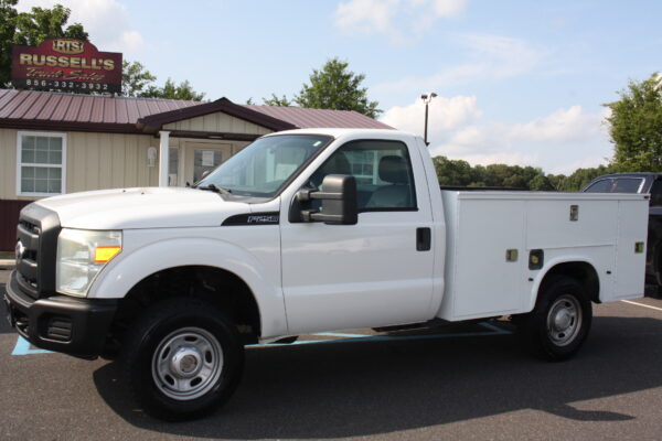 IMG 0318 600x400 - 2011 FORD F250 4X4 OPEN UTILITY