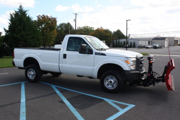 IMG 0439 600x400 - 2013 FORD F350 PLOW TRUCK