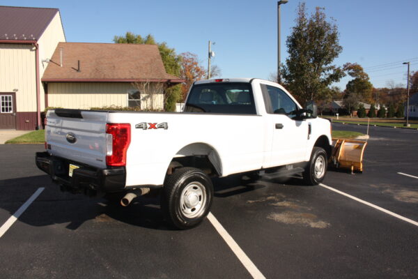 2017 Ford F250 Plow Truck - Image 5