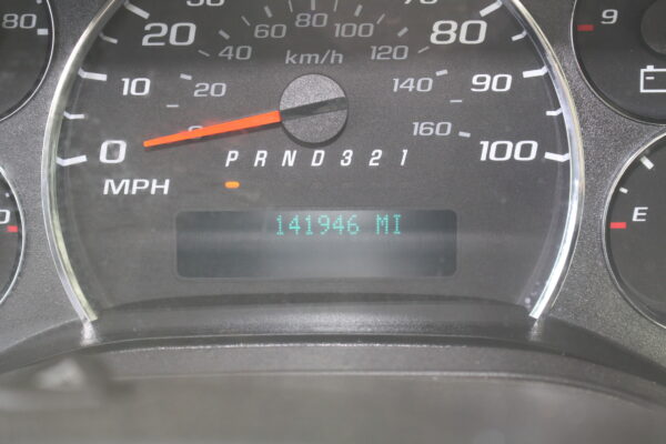 2009 Chevrolet 3500 Reefer Truck - Image 11