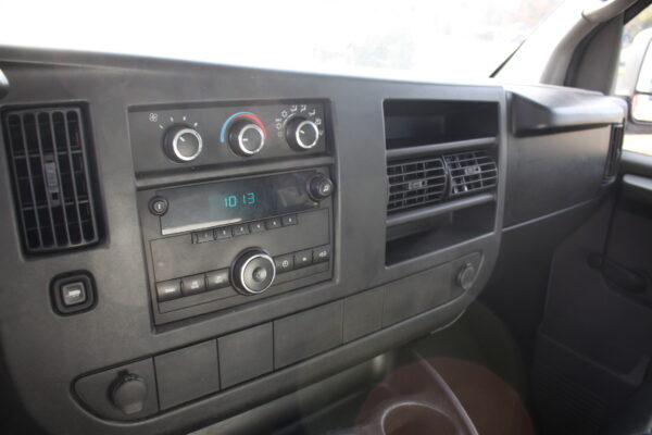 2009 Chevrolet 3500 Reefer Truck - Image 12