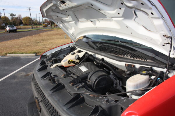 2009 Chevrolet 3500 Reefer Truck - Image 16