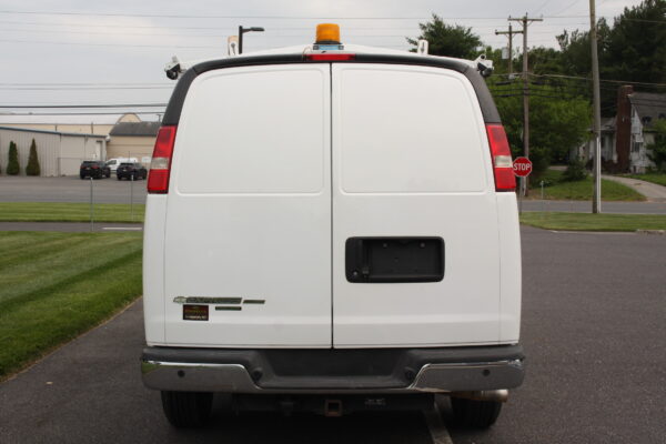 2015 CHEVROLET EXPRESS 3500 CARGO VAN WITH ACCESS PACKAGE - Image 6