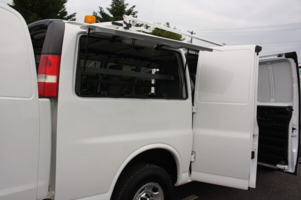 2015 CHEVROLET EXPRESS 3500 CARGO VAN WITH ACCESS PACKAGE - Image 38