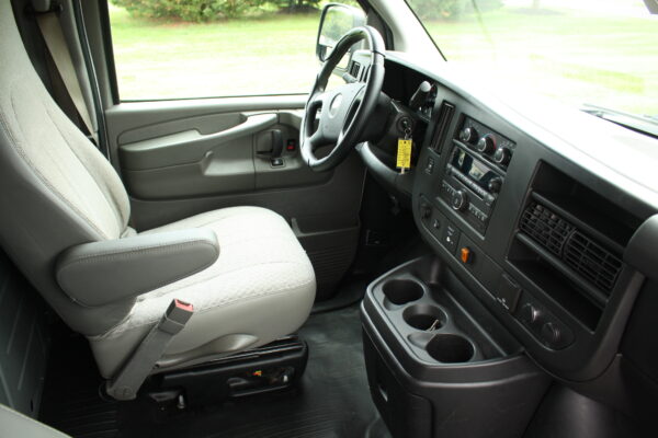 2015 CHEVROLET EXPRESS 3500 CARGO VAN WITH ACCESS PACKAGE - Image 39