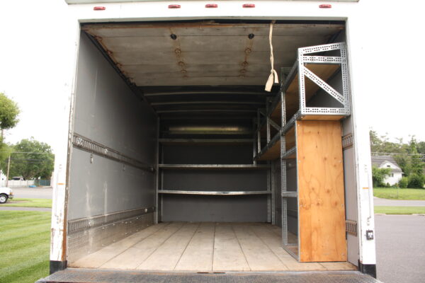 2015 ISUZU NPR BOX TRUCK WITH LIFT GATE - Image 26
