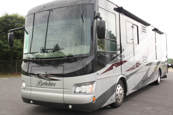 2013 FOREST RIVER BERKSHIRE MOTORHOME