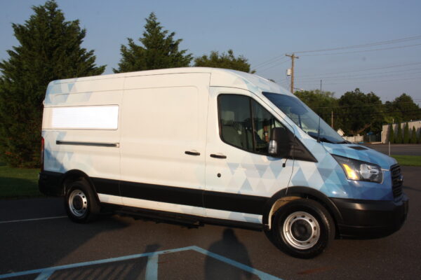 2019 FORD TRANSIT T-250 MOBILE LUBE VAN - Image 3
