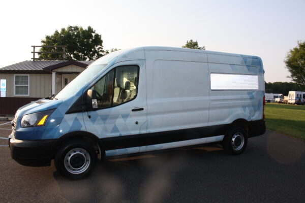 2019 FORD TRANSIT T-250 MOBILE LUBE VAN - Image 7