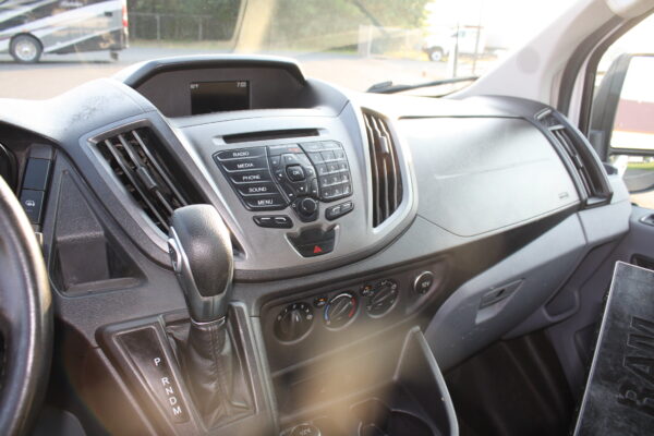 2019 FORD TRANSIT T-250 MOBILE LUBE VAN - Image 14