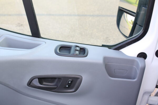 2019 FORD TRANSIT T-250 MOBILE LUBE VAN - Image 15