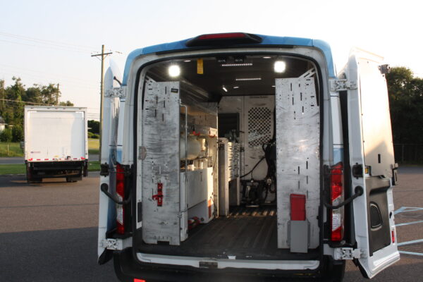 2019 FORD TRANSIT T-250 MOBILE LUBE VAN - Image 38
