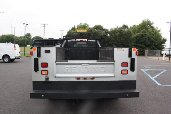 2015 CHEVROLET 3500HD OPEN UTILITY - Image 6