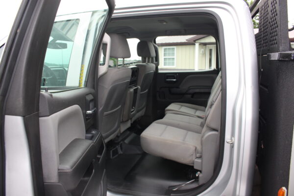 2015 CHEVROLET 3500HD OPEN UTILITY - Image 15