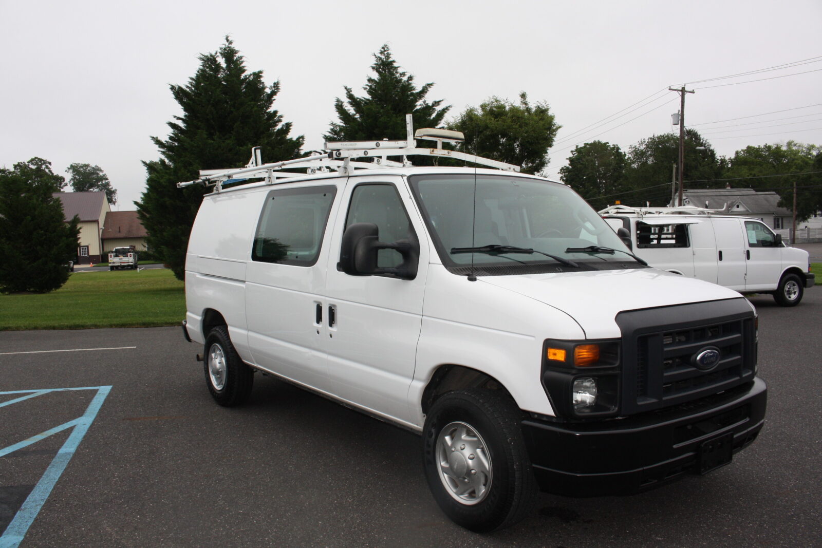 Cargo Ford E350 Passenger Super Duty 2009 Ford Econoline Cargo Van