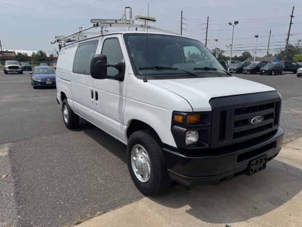 2013 FORD E250 UTILITY VAN