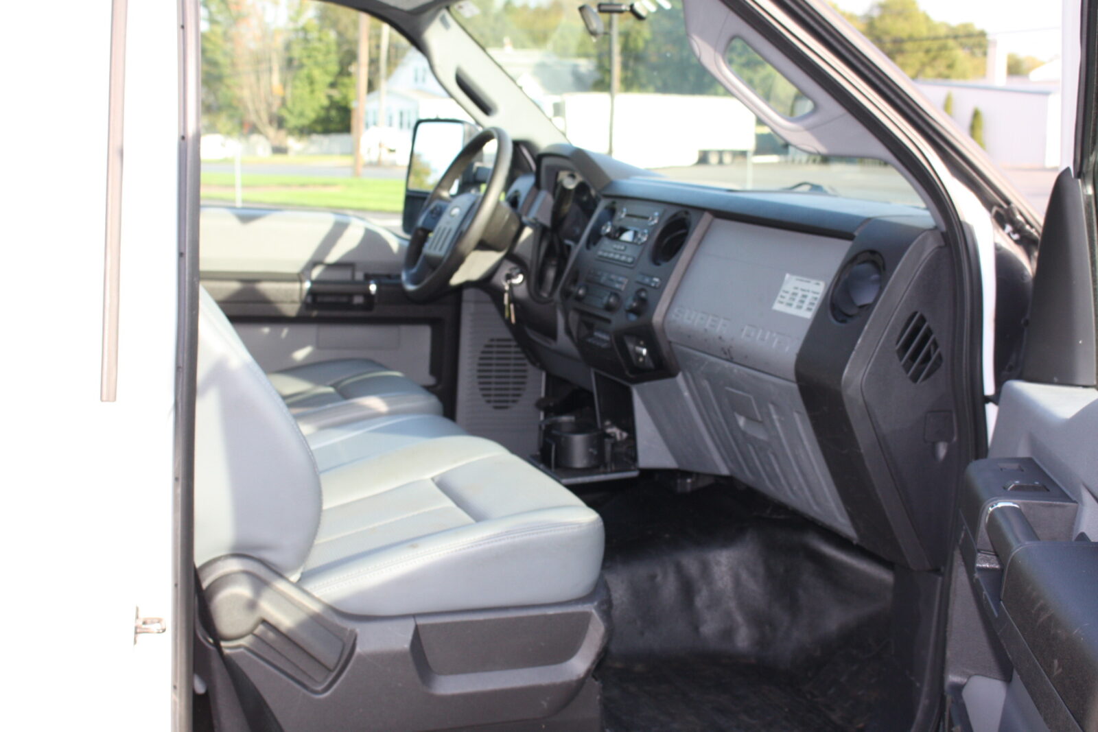 IMG_1131 2016 FORD F350 12FT STAKE BODY TRUCK - Image 17