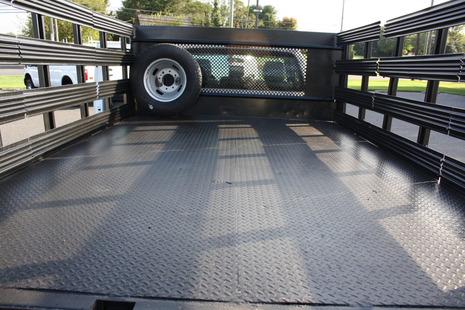 IMG_1137 2016 FORD F350 12FT STAKE BODY TRUCK - Image 23