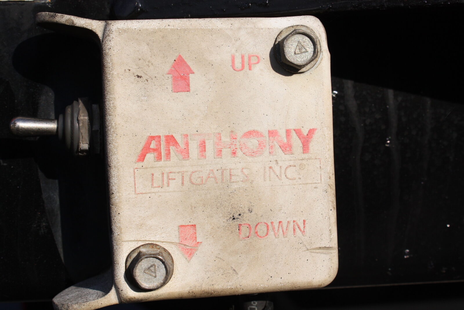 IMG_1141 2016 FORD F350 12FT STAKE BODY TRUCK - Image 27