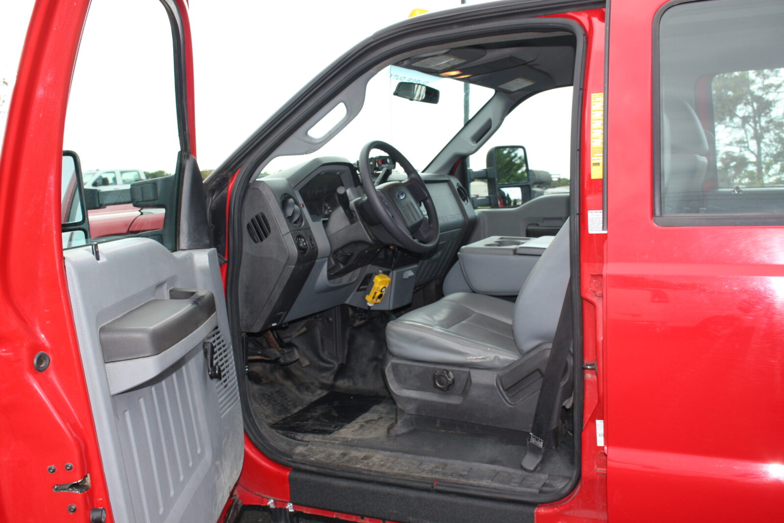 IMG_1154 2013 FORD F550 CREW CAB DUMP TRUCK - Image 12