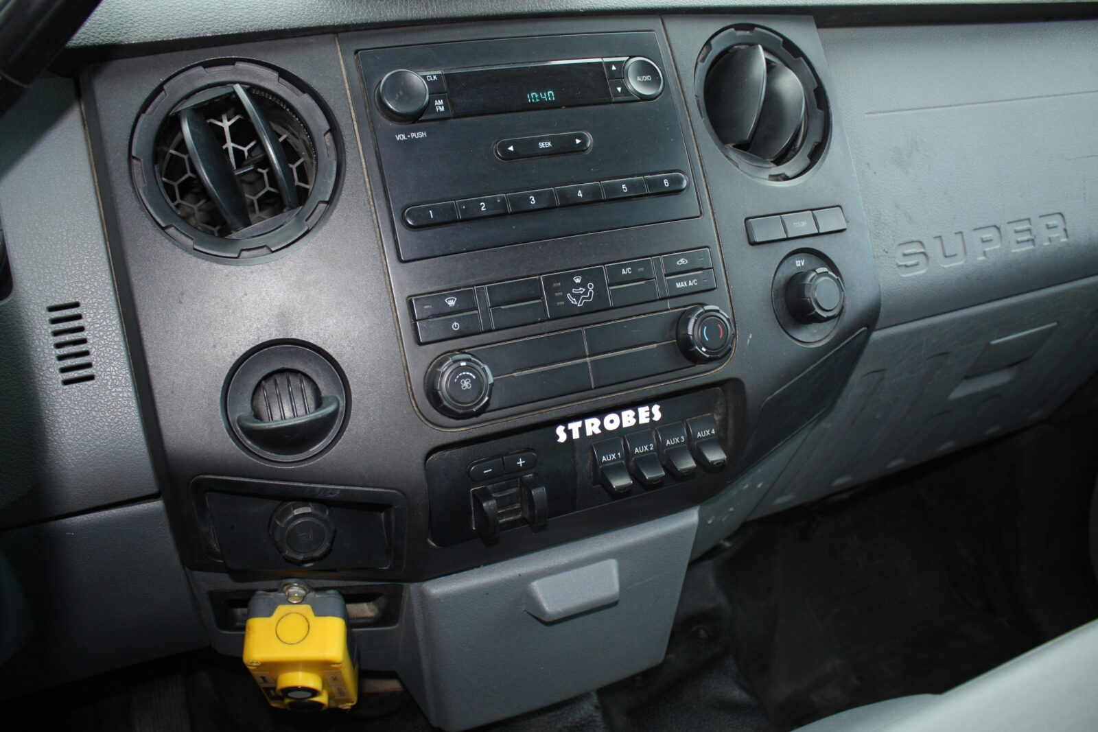 IMG_1157 2013 FORD F550 CREW CAB DUMP TRUCK - Image 15